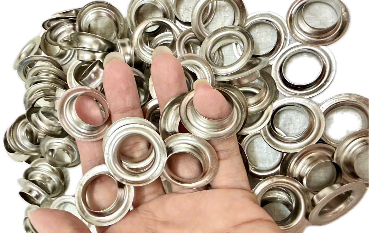 Khoen ore mắt cáo 17mm xi (trắng)